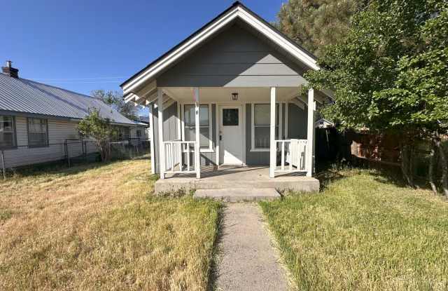 Two Bedroom, One Bath Home photos photos