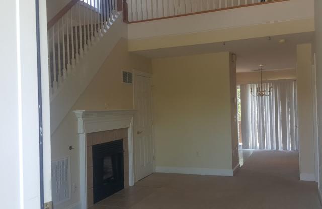 3 Bedroom 2 Bath Townhouse photos photos