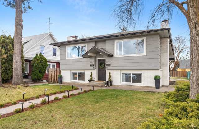 Modern 2BR Suite – Newly Furnished, Pet-Friendly, Near Downtown Spokane photos photos