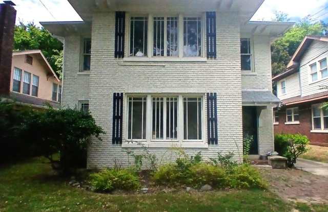 Very Nice Fully Renovated Duplex in Midtown photos photos