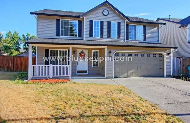 4 Bed, 2.5 Bath Home in Cul-de-sac in Fisher's Landing East photos photos