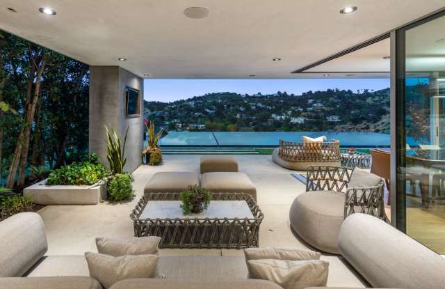 7551 Hermes Dr photos photos