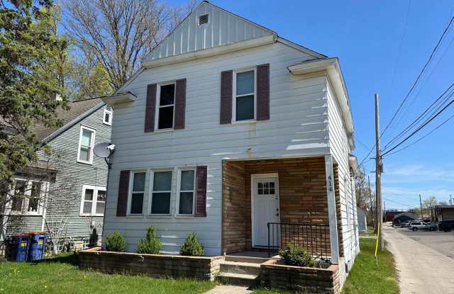 414 Grand NE Gallery 1