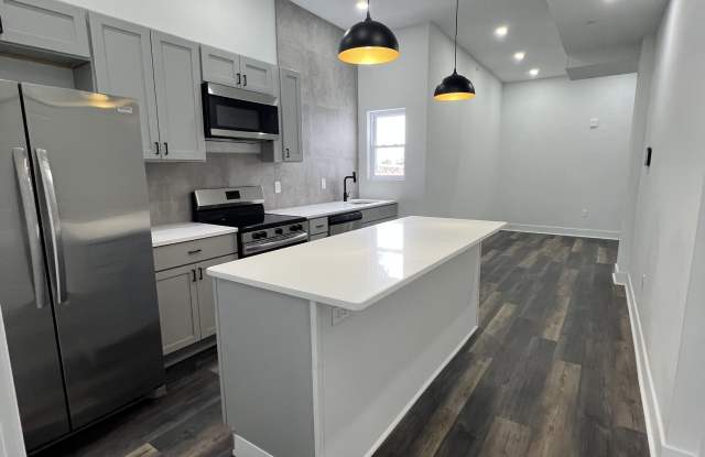 736 East Chelten Avenue - 3 photos photos