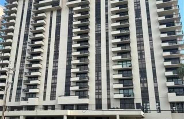 300 LAKE MARINA Avenue photos photos