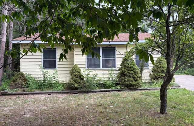 ONE BEDROOM HOME IN CADILLAC photos photos
