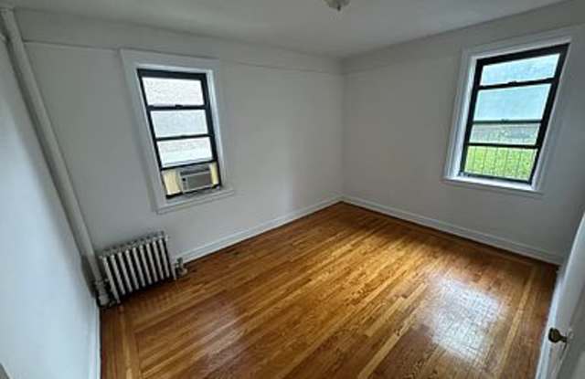 541 Bronx River Rd Gallery 1