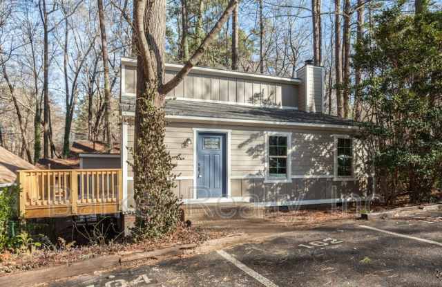 102 Bonnell Court Gallery 1