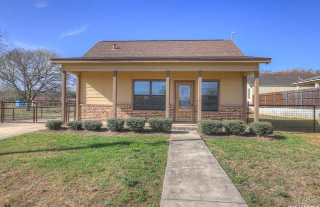 1607 2ND ST photos photos