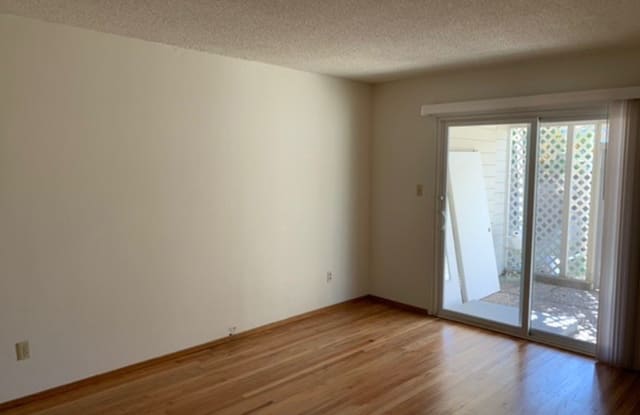 3014 Chestnut Hill Drive Gallery 4