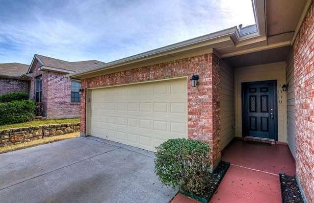 7009 Lindentree Lane Gallery 3