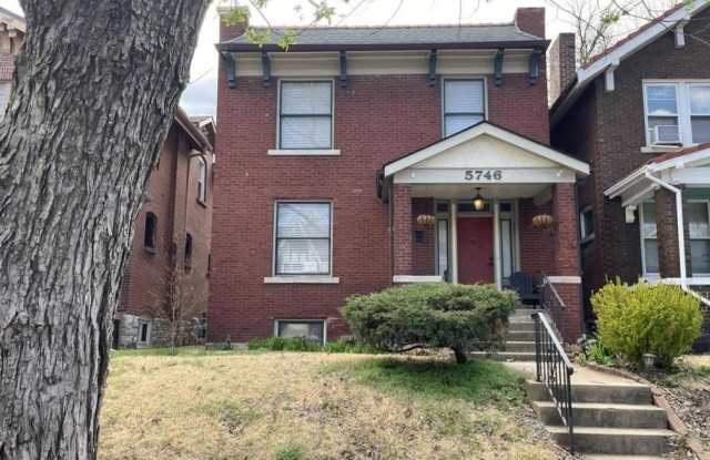 5746 Degiverville Avenue photos photos