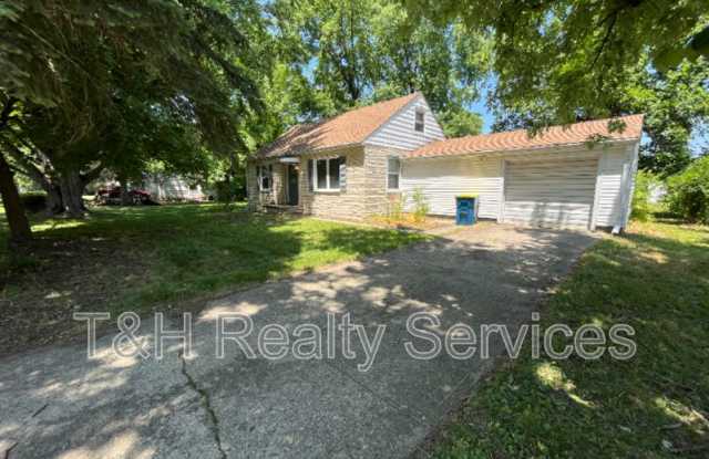 8918 Birch Street photos photos