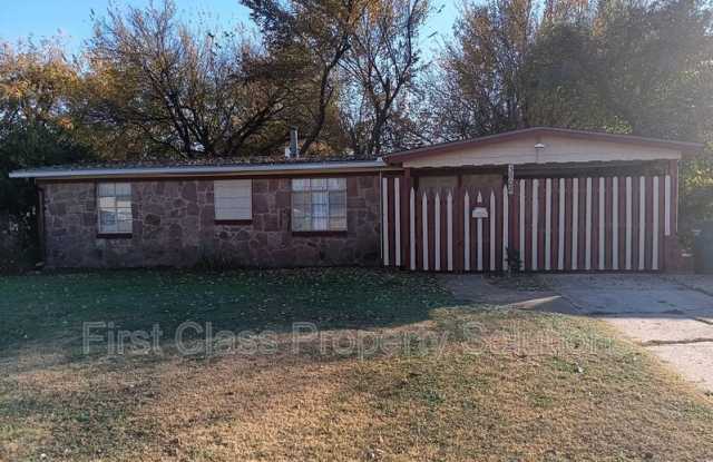 3808 SE 15th St - 3808 Southeast 15th Street, Del City, OK 73115