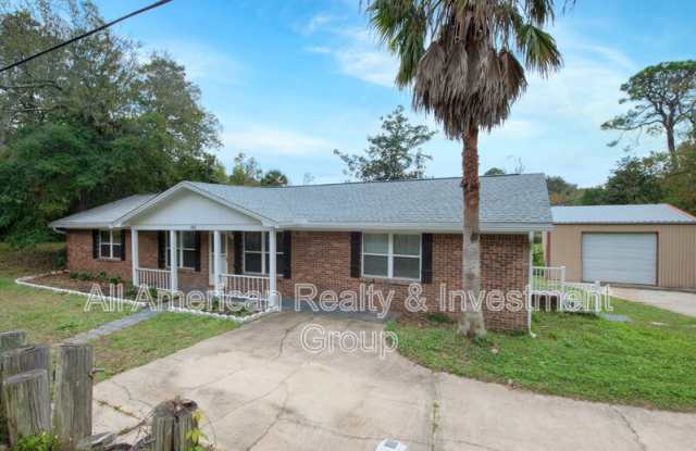 145 Manring Drive - 145 Manring Drive, Wright, FL 32548