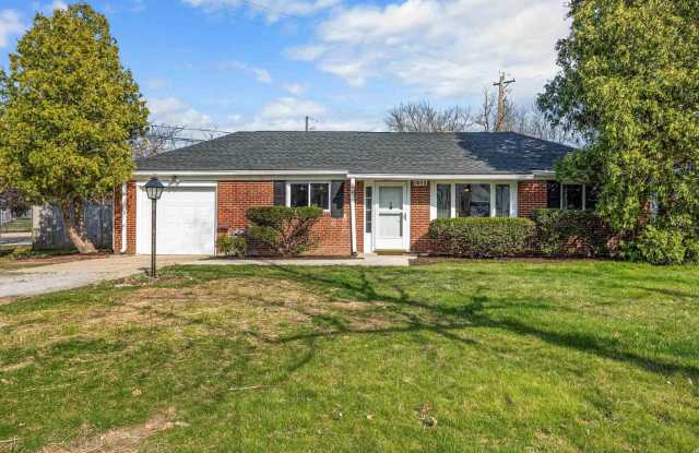 Beautiful 4 Bed, 2 Bath Home photos photos