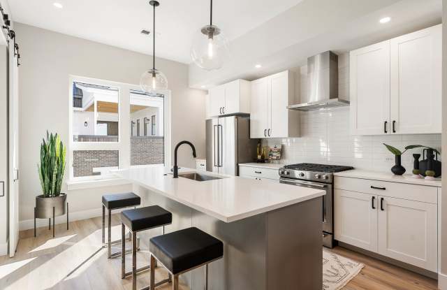 A Line Townhomes Central Park photos photos