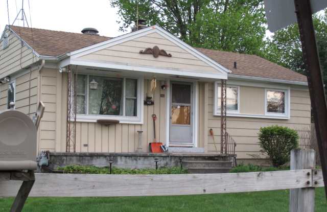 454 Mountainview Avenue Gallery 3