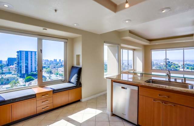 Amazing views from this gorgeous Bankers Hill condo! photos photos