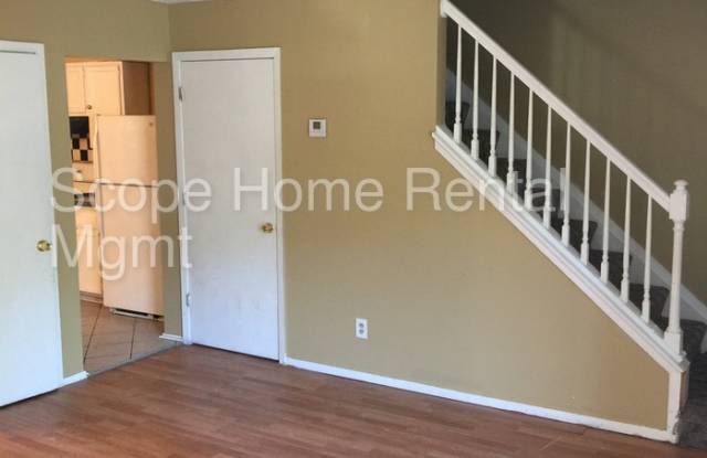 6595 Wellington Square Gallery 4