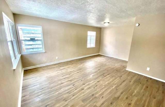 4381 Johnson Street Gallery 2