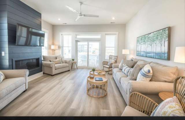 LUXURY BEACH HOUSE RENT JUST REDUCED! - 804 Canal Drive, Carolina Beach, NC 28428