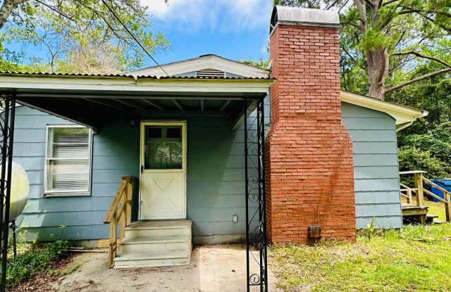 SEAGATE AREA - 1BD/1BA - Located just off Oleander Drive behind Dairy Queen! photos photos