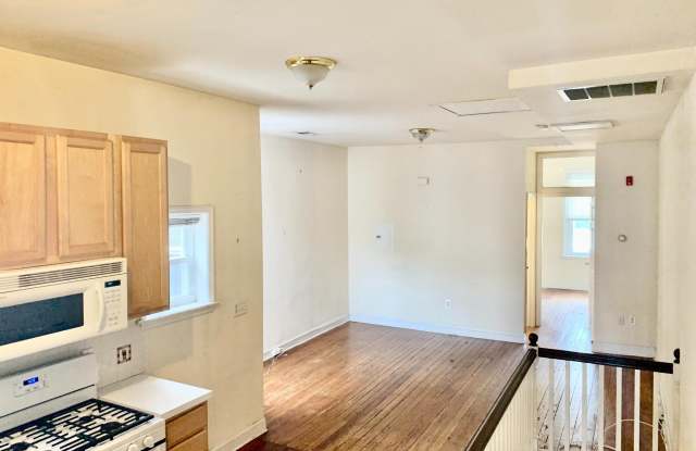 4217 RIDGE Avenue Gallery 3