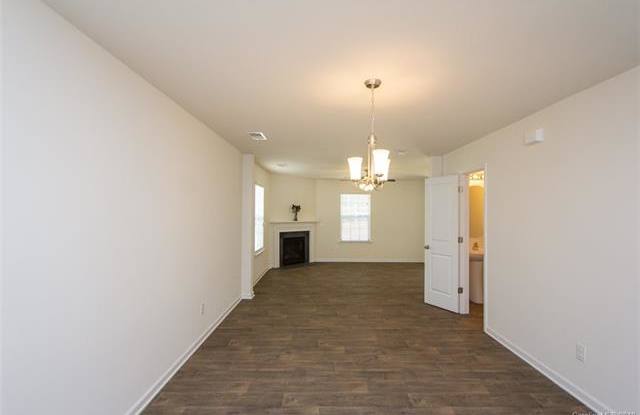 5507 Tumbling Brook Lane Gallery 3