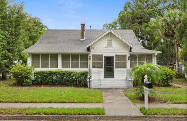 Southern Charm Meets Downtown Living | Classic 3BR Retreat in Winter Garden’s Golf District - 40 West Smith Street, Winter Garden, FL 34787