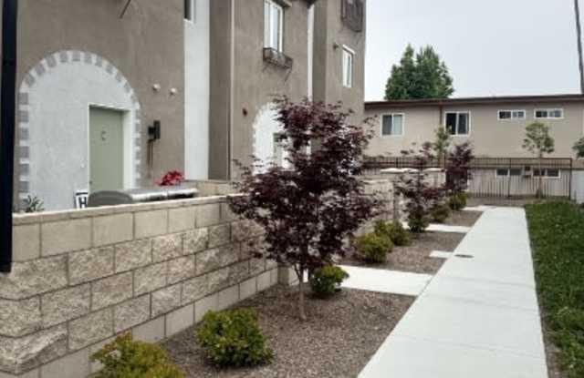 573 East Arrow Highway - 573-B Gallery 2