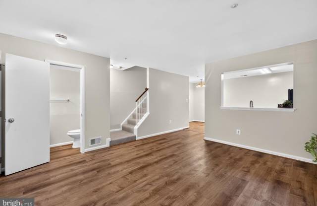 18997 HIGHSTREAM DR #834 Gallery 3