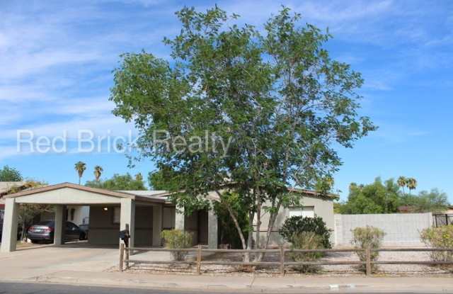 558 East Hilton Avenue Gallery 2
