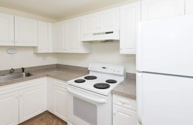 Eli Whitney Apartments Gallery 2