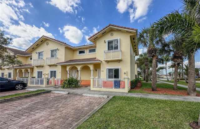 17866 NW 74th Ct photos photos