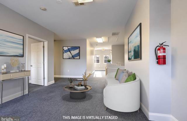 5985 COLUMBIA Pike unit: 300 photos photos