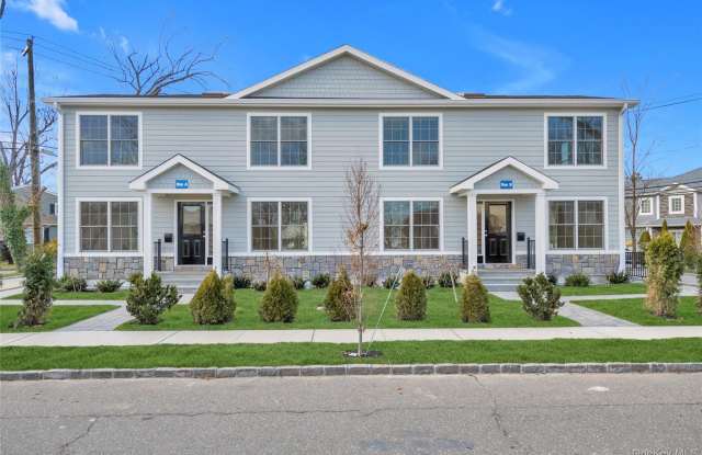 1 Manhasset Avenue photos photos 1 Manhasset Avenue photos photos
