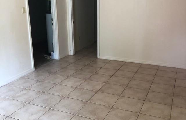 6947 Miss Muffet Ln S Gallery 2