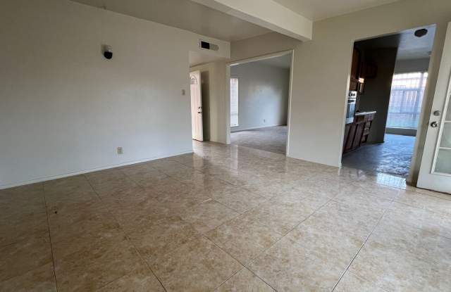3-Bedroom Northeast Home Near Fort Bliss Gallery 3