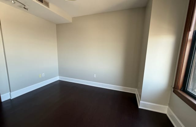 1 and 2 bedroom High Rise Apartments Downtown Evansville photos photos