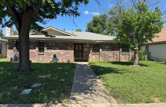 3bedroom 2bedrooms 2 car garage 1/2 off 1st month's rent photos photos