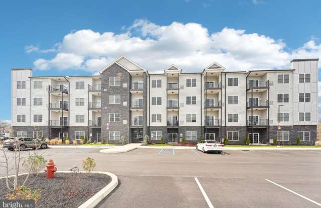 2421 BRISTOL Road unit: 100 photos photos