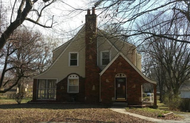 5609 Harris Ave - 5609 Harris Avenue, Raytown, MO 64133