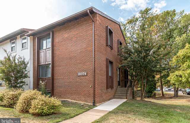 8074 EDINBURGH DRIVE - 8074 Edinburgh Drive, Newington, VA 22153