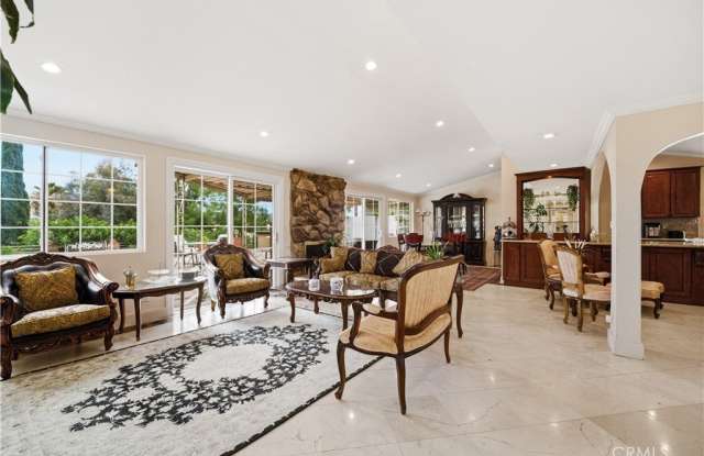 5543 Mason Avenue photos photos