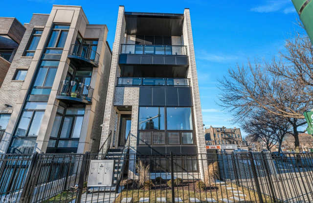 1328 W Hubbard Street photos photos