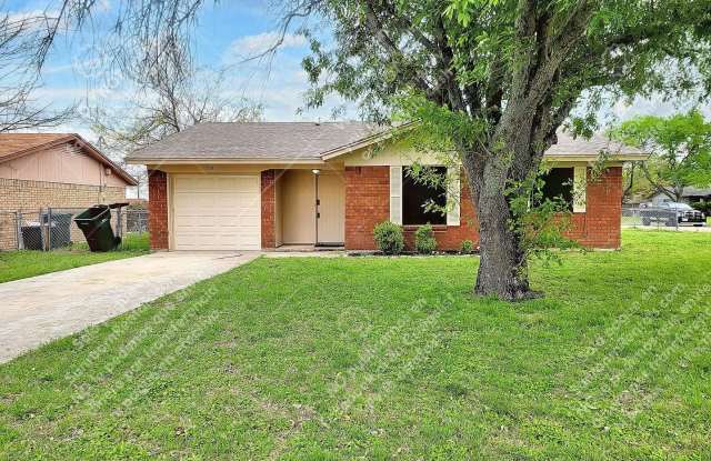 581 Plaza Ct - 581 Plaza Court, Harker Heights, TX 76548