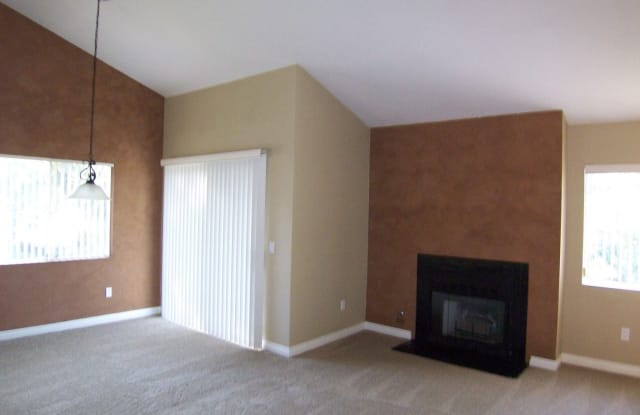 11247 Avenida De Los Lobos # G - 11247 Avenida De Los Lobos, San Diego, CA 92127