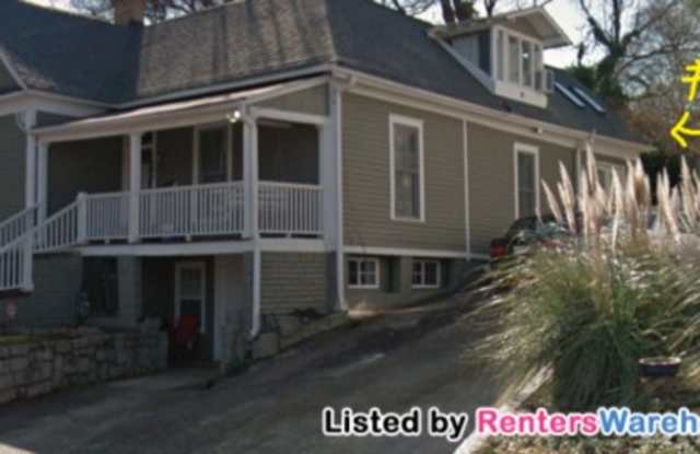785 Ashland Avenue North East Gallery 2