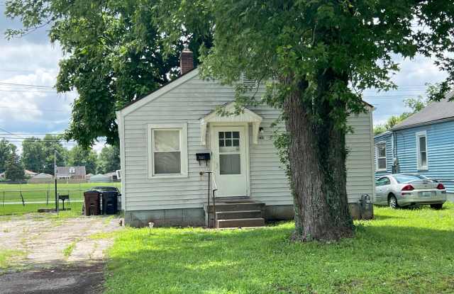 2110 Ratcliffe Avenue photos photos